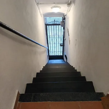 Menotti House Apartman San Remo
