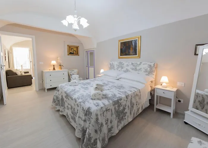 Menotti House Apartman San Remo