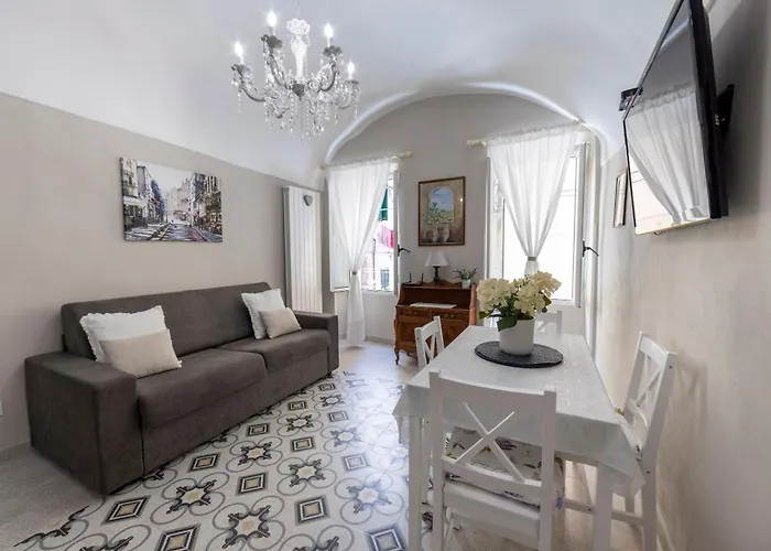 Menotti House Apartman San Remo